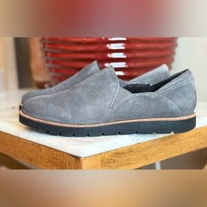 Van Eli Vaneli Jager Gray Suede Loafers Women’s Shoes Size 7.5 M Comfort Slip-On